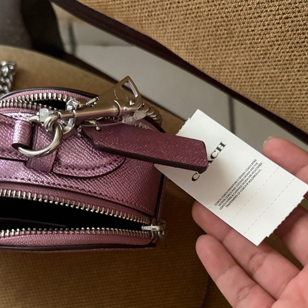 NWT Valentines Coach Heart-Shaped Pink Crossbody Bag - Picture 3 of 4